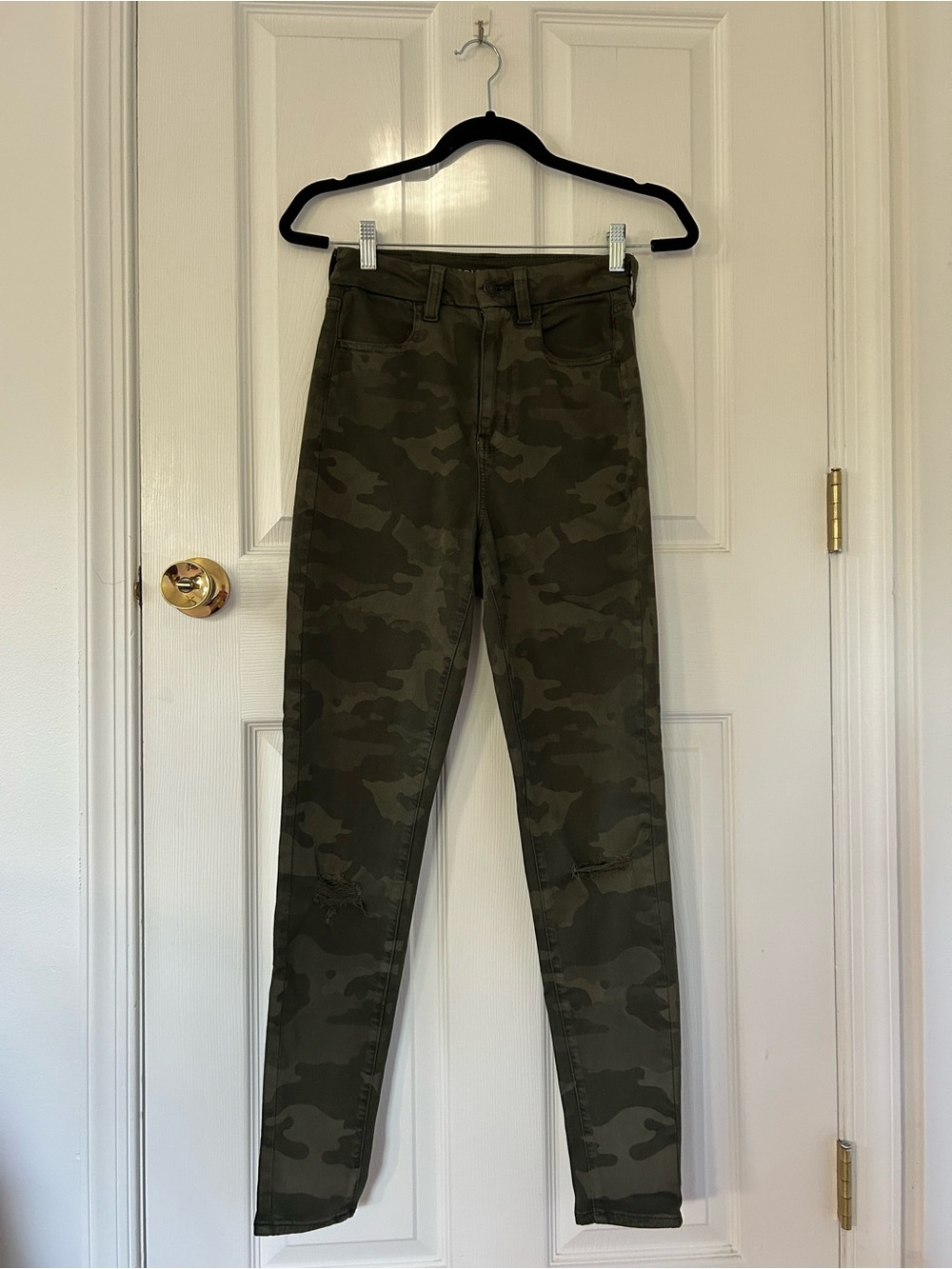 American Eagle Curvy Super High Rise Camo Jeggings Size 4